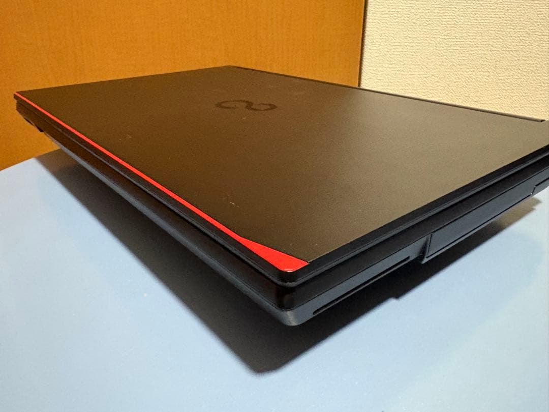 富士通 FUTRO A5511M/第11世代/15.6型/テンキー/win11