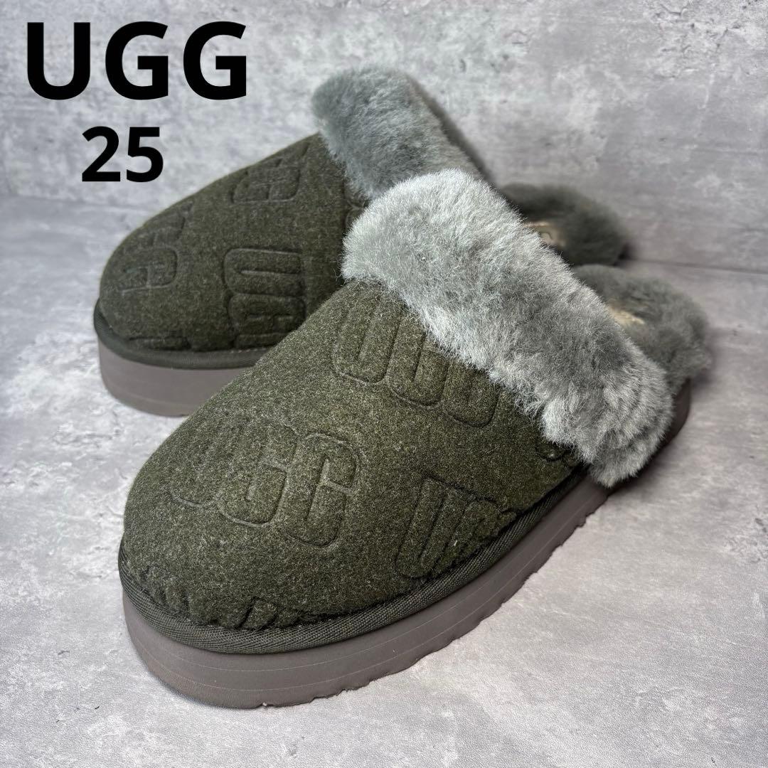 【専用】UGG アグ　新品　ディスケット　ロゴ サンダル 希少デザイン