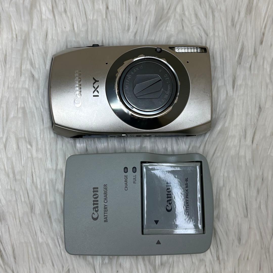 Canon カメラ　IXY 31S PC1584 充電器 コンデジ　動作品