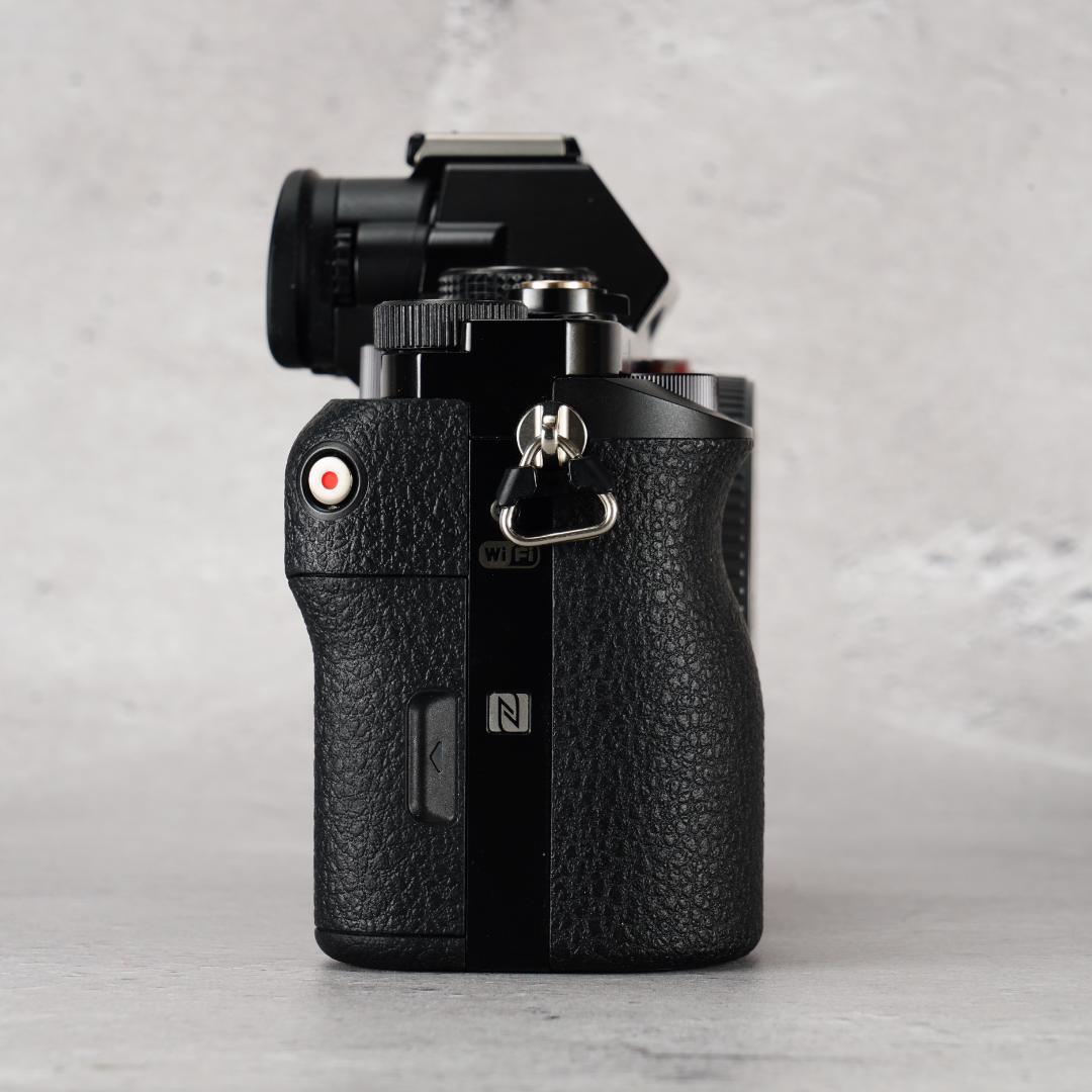 美品1,630回！世界初フルサイズミラーレスSONY α7 ILCE-7K