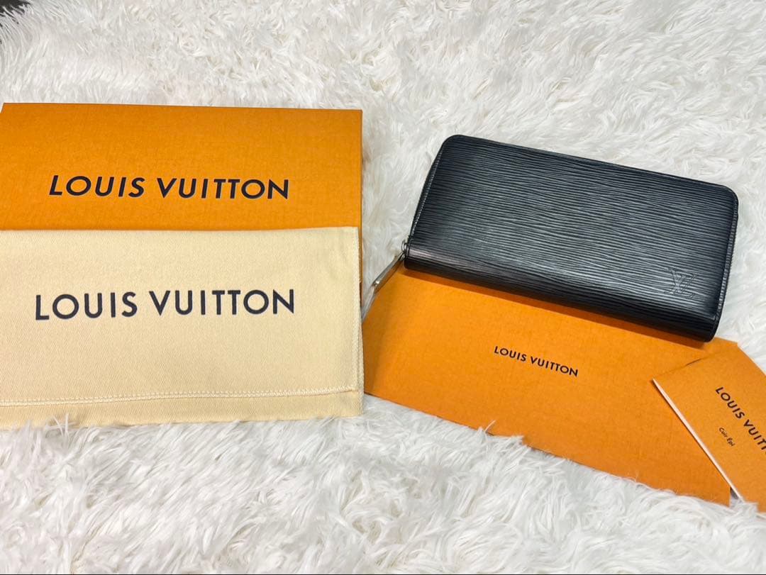 【未使用品】ルイヴィトン エピ ジッピーウォレット 長財布 ブラック 黒