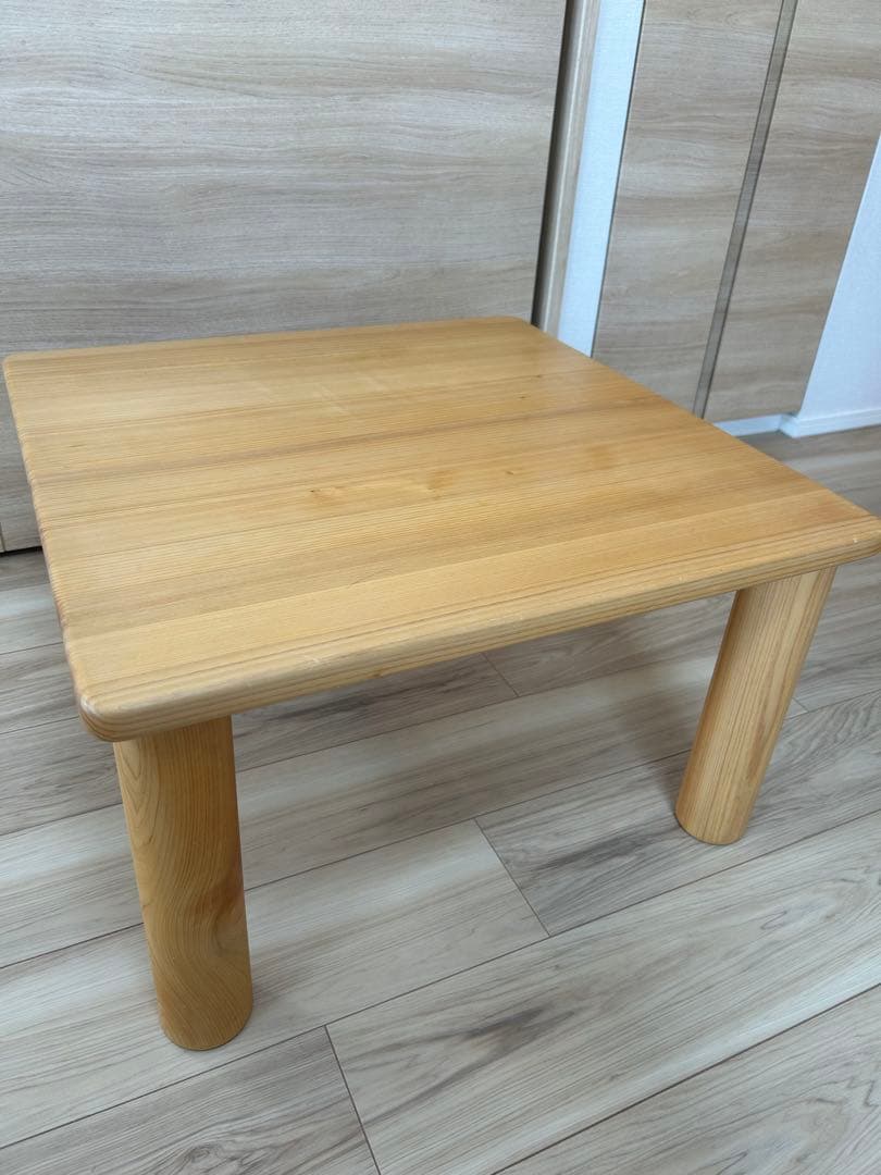 なかよしライブラリー 木製テーブル 正方形 国産ヒノキ(定価:47,300円)