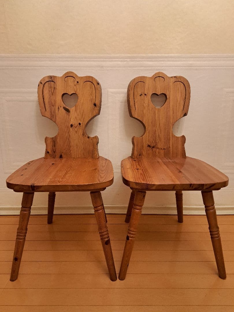 パイン材　木製ハート型背もたれ椅子2脚セット
