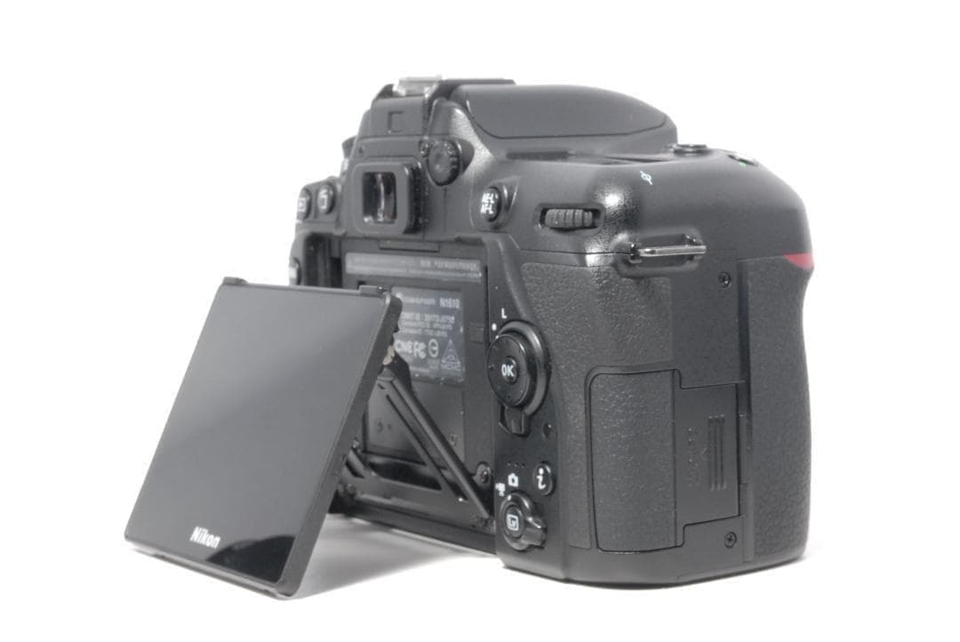 本日限定フォロー割価格！ Nikon D7500 取説あり　Err表示　割れあり