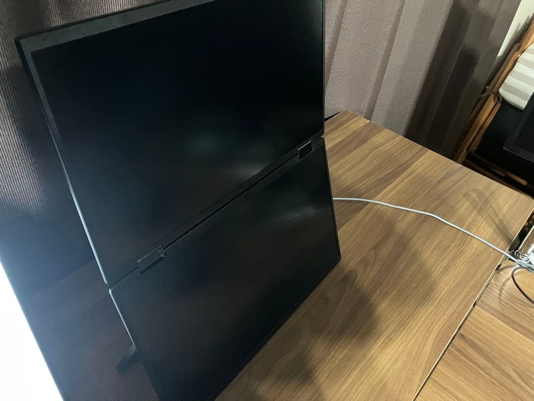 InnoView デュアルスクリーン モバイルモニター 15.6インチ x 2