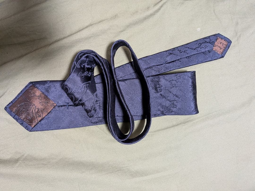 ベルルッティ　ネクタイ