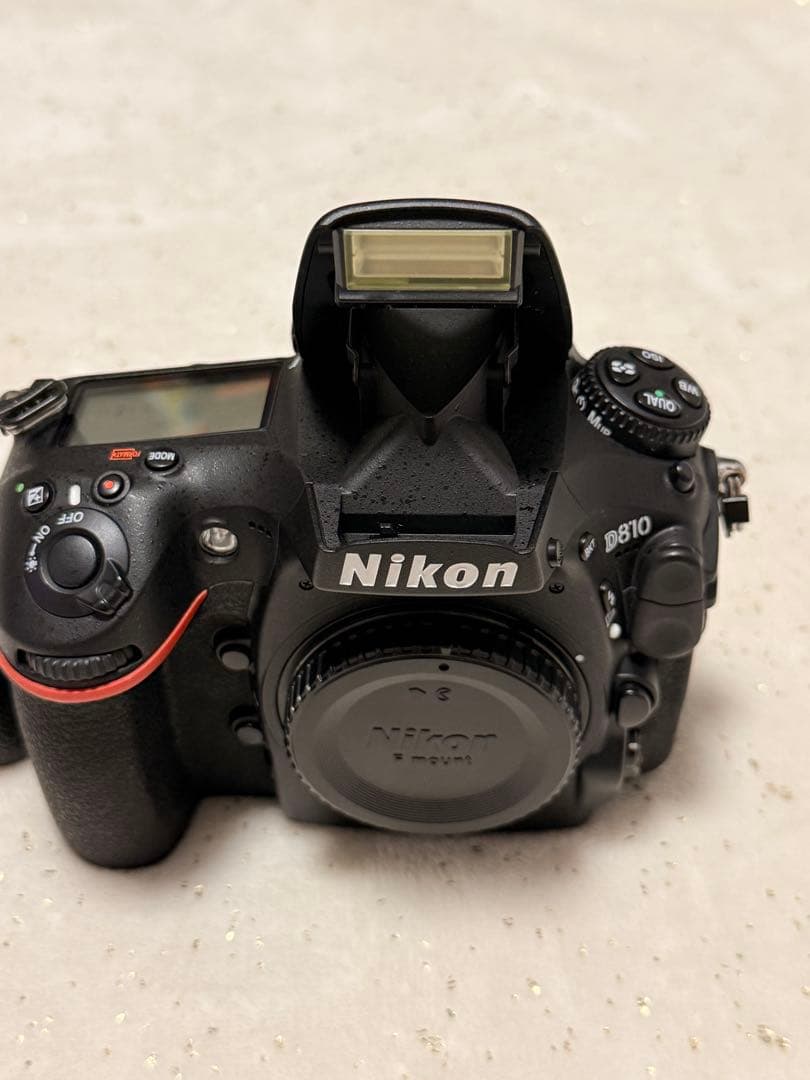 Nikon ニコン Ｄ８１０　純正バッテリーグリップ付き　シャッター数30112