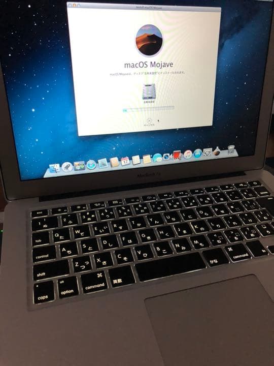 apple macbook Air 13インチ