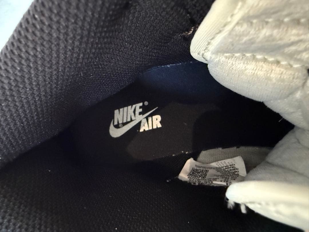 Nike Air Jordan 1 ハイカット スニーカー ダークモカ