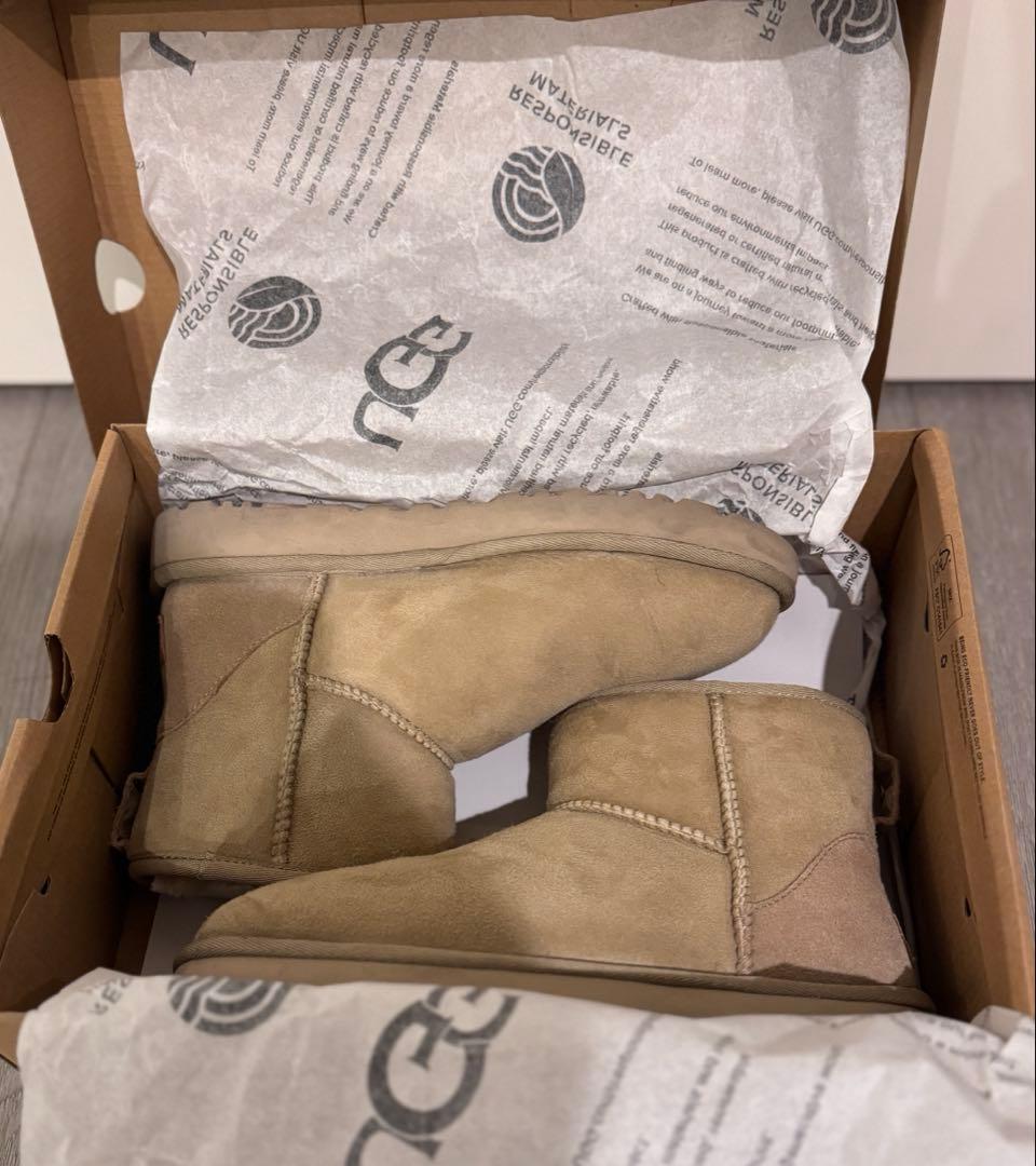 UGG アグ　ブーツ　クラシックミニ　Classic Mini II