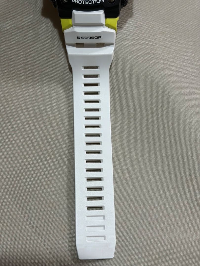 G-SHOCK GBD-H1000-1A7JRソーラー充電 200m防水