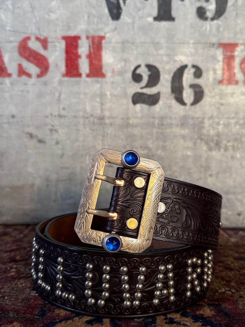 小物 At Last HELLUVARIDE