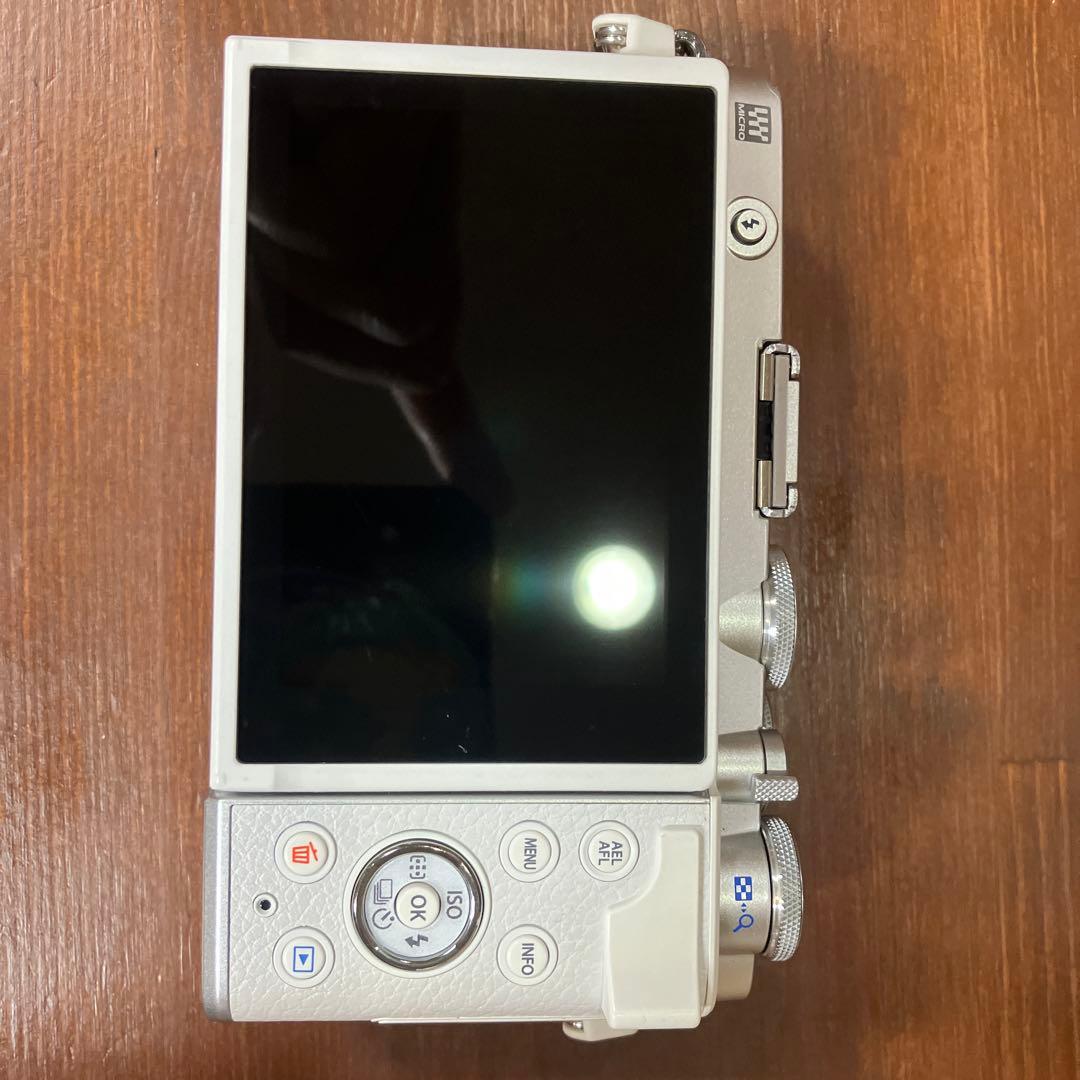 デジタルカメラ OLYMPUS PEN E-P7