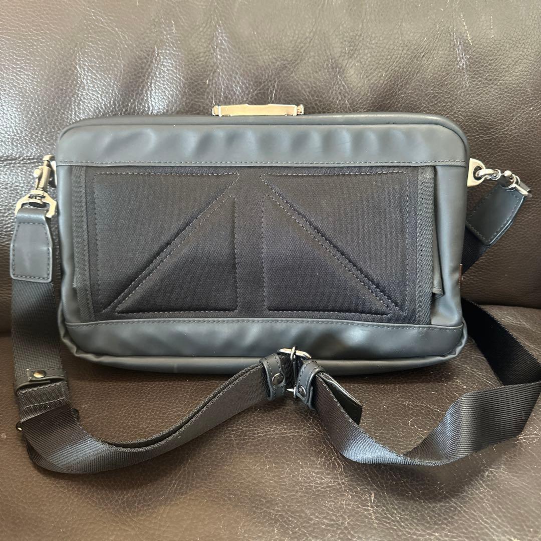 【美品】ARTPHERE グレー ショルダーバッグ