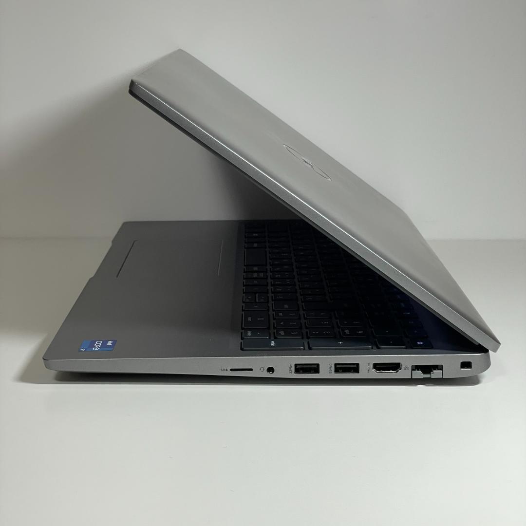 第11世代 i7 デル Latitude5520 ノートPC win11 SSD