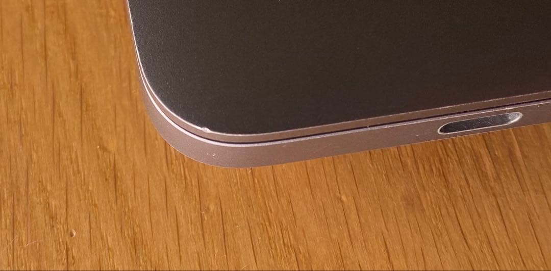 MacBook本体 Apple MacBook M1 16GB 512GB