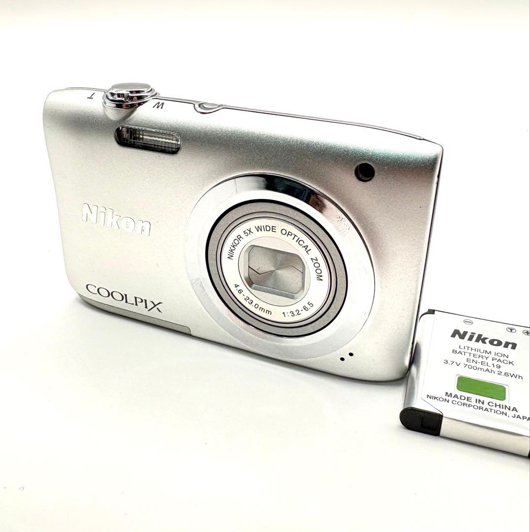 Nikon coolpix A100 シルバー