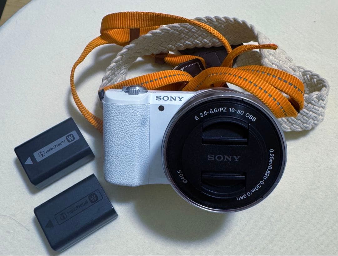 SONY α5100 ミラーレスカメラ ホワイト＋バッテリー