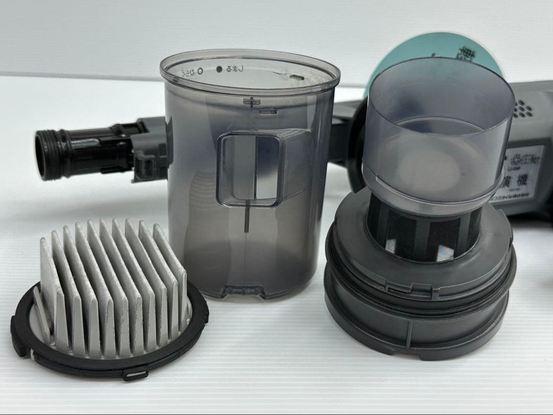 新型　動作保証　東芝　希少　VC-CLW32 本体のみ　掃除機　展示品