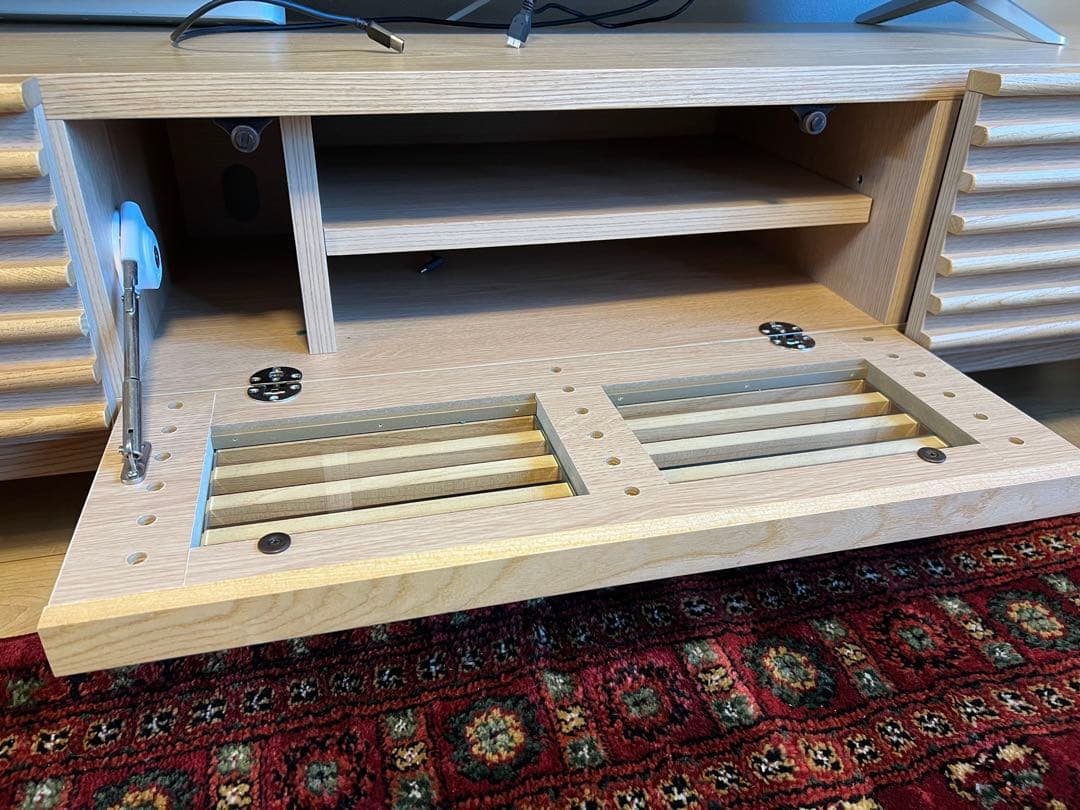 【ゴジラ様】アゼル テレビボード 180 ナチュラル