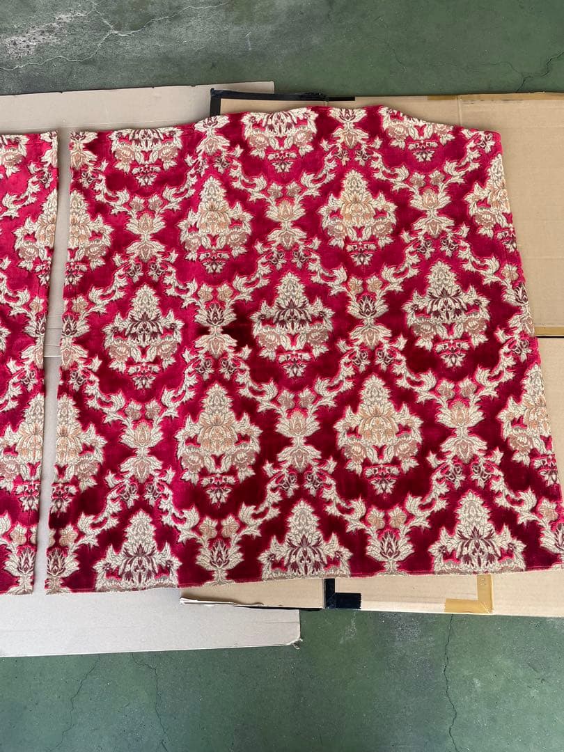 デコトラ金華山オスカーレッドセンターカーテン（標準ルーフ）