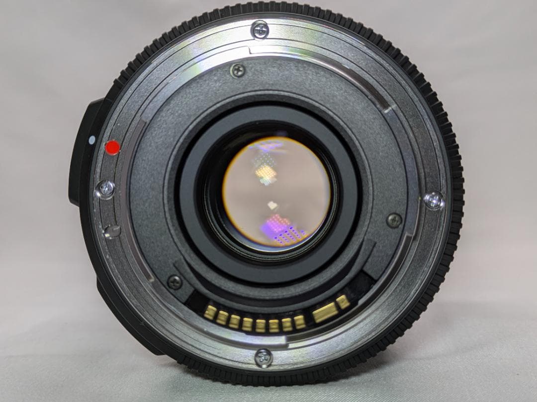 ほぼ未使用 Sigma DC 8-16mm 4.5-5.6 Canon #315