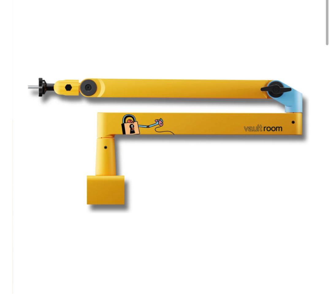 vaultroom × Elgato Wave Mic Arm LP