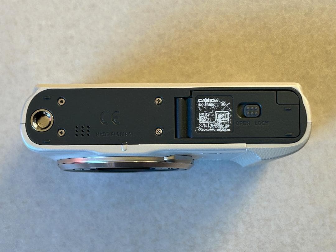 CASIO EX-ZR800 コンパクトデジタルカメラ