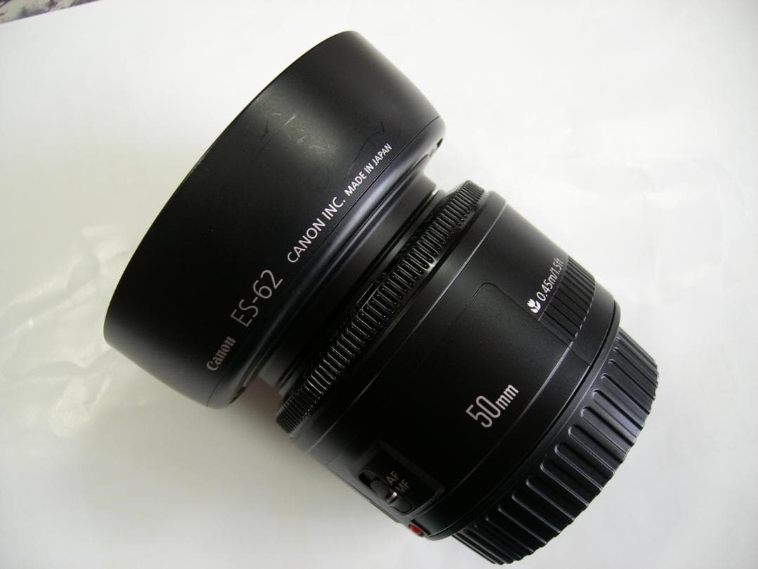 【送料込み，極美品】Canon単焦点レンズ，EF50mm f1.8Ⅱ