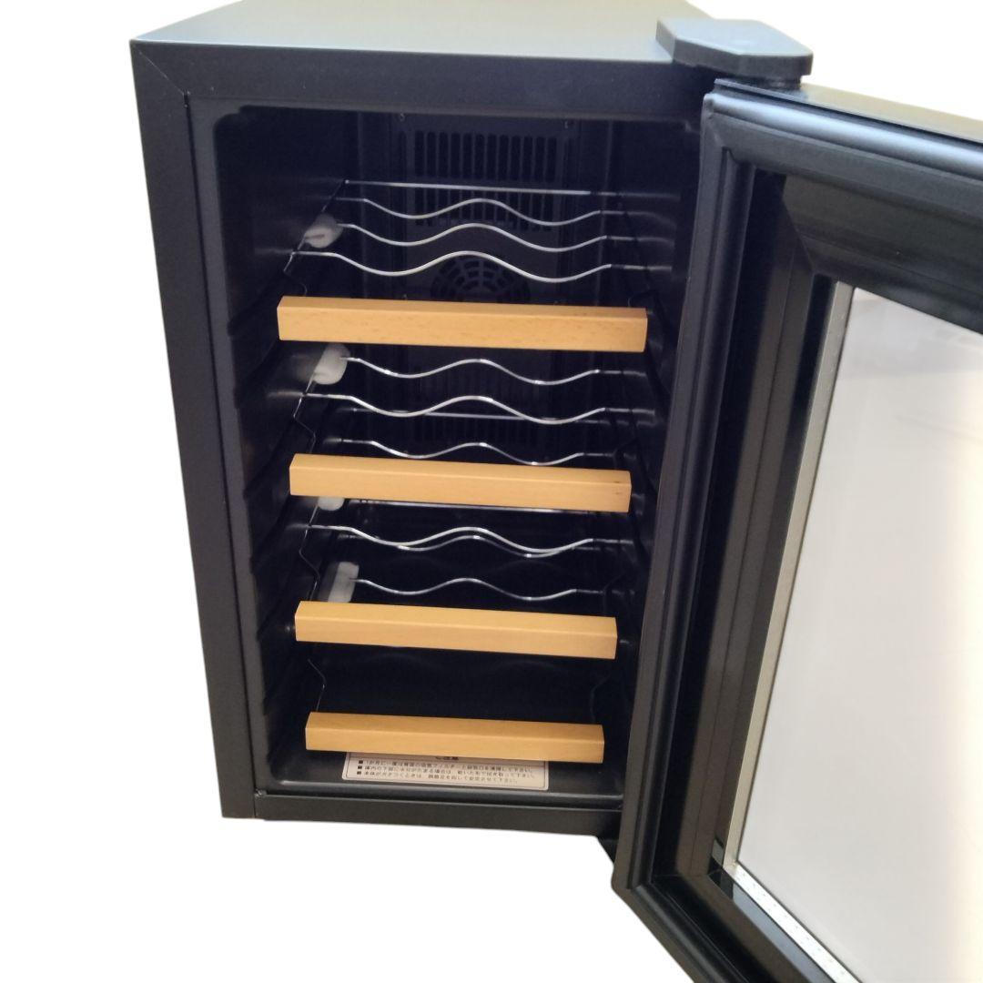 中古美品　デバイススタイル　ワインセラーCE-8W
