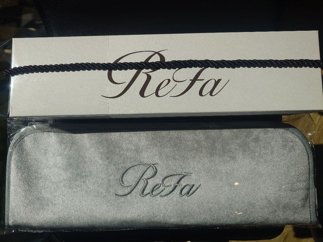 新品未開封　未使用　ReFa パワーストレートアイロン　プロ　ホワイト