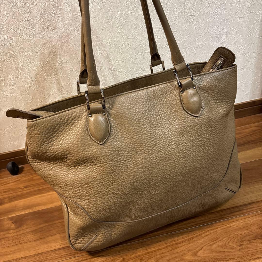 ペッレモルビダ メイデン ボヤージュ シュリンクレザートートバッグ レザー本革製