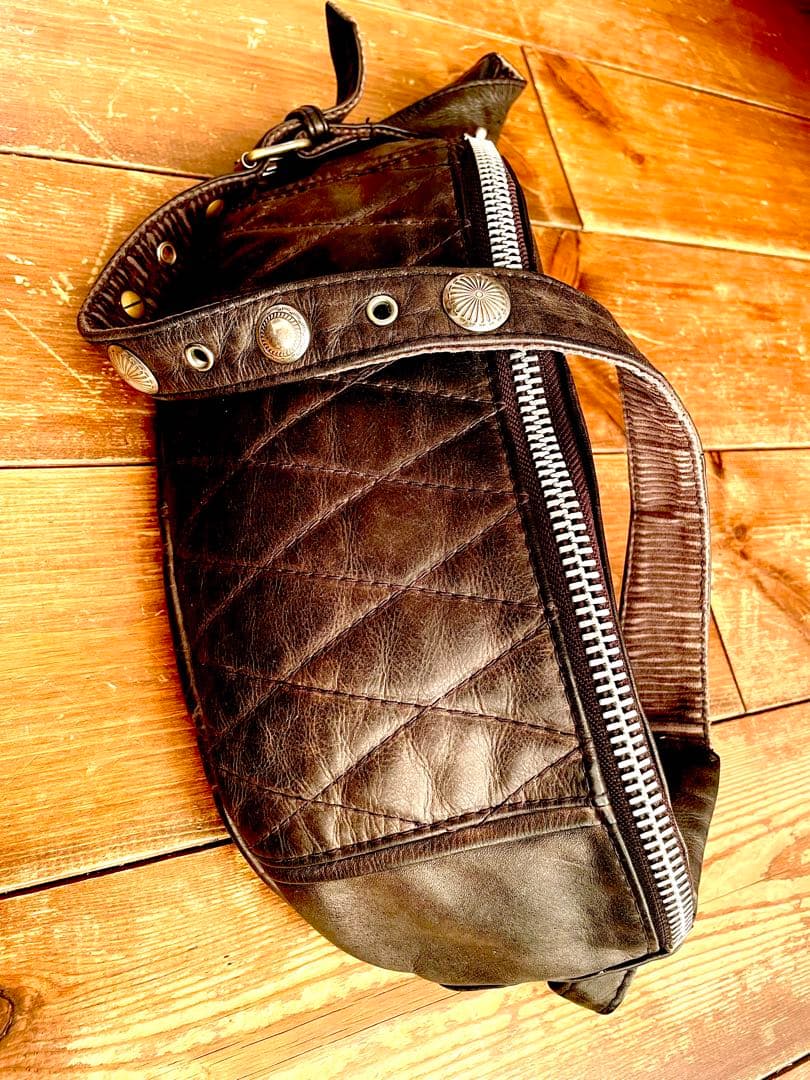 初期　Schott ブラックレザー ボディバッグ　カスタム