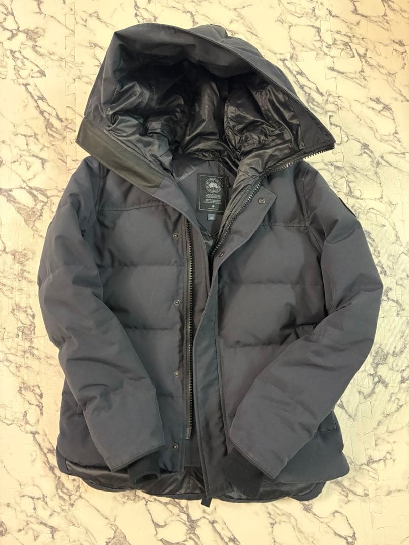 カナダグースブラックダウンジャケット