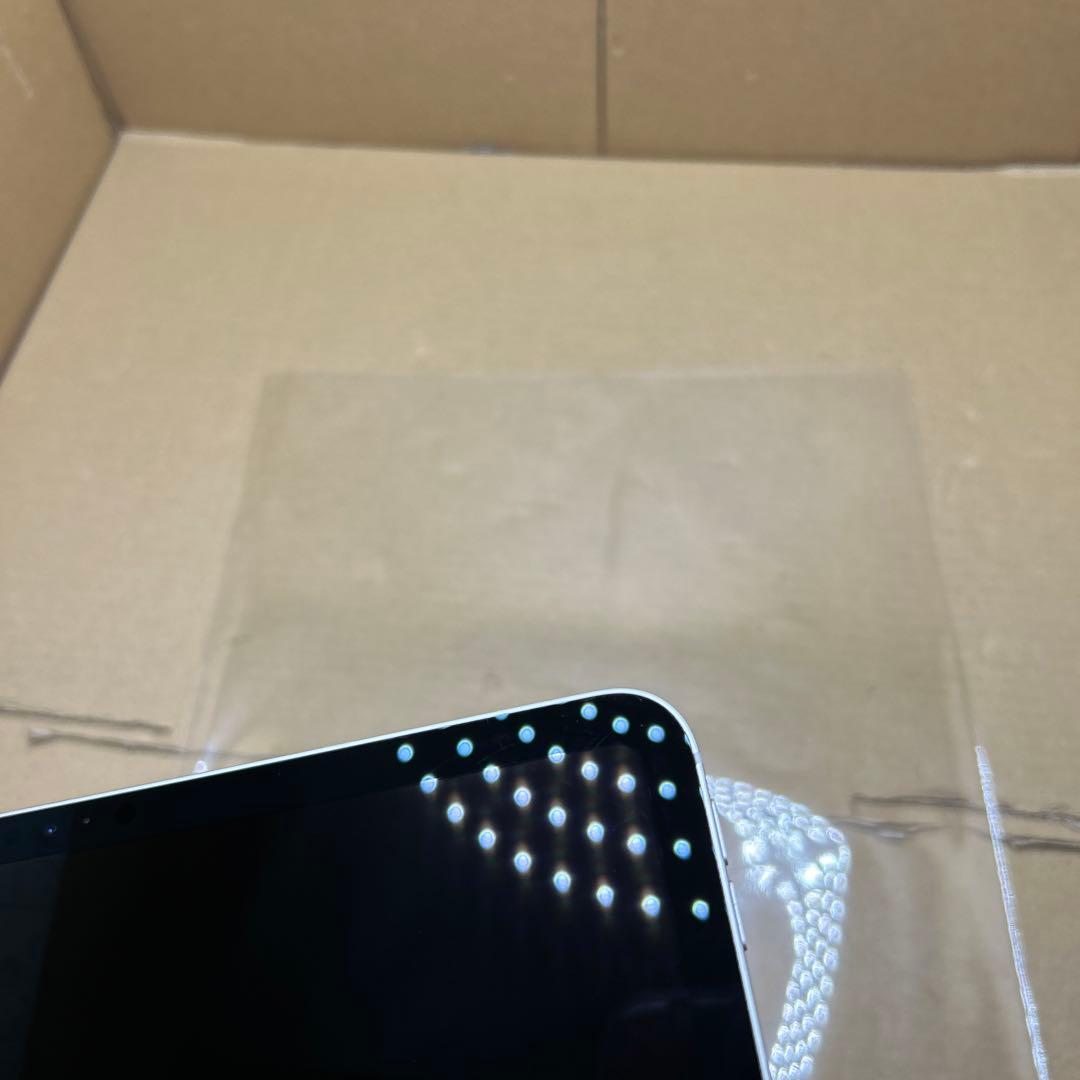 iPad Pro 12.9インチ (第３世代) Wi-Fi + Cellular