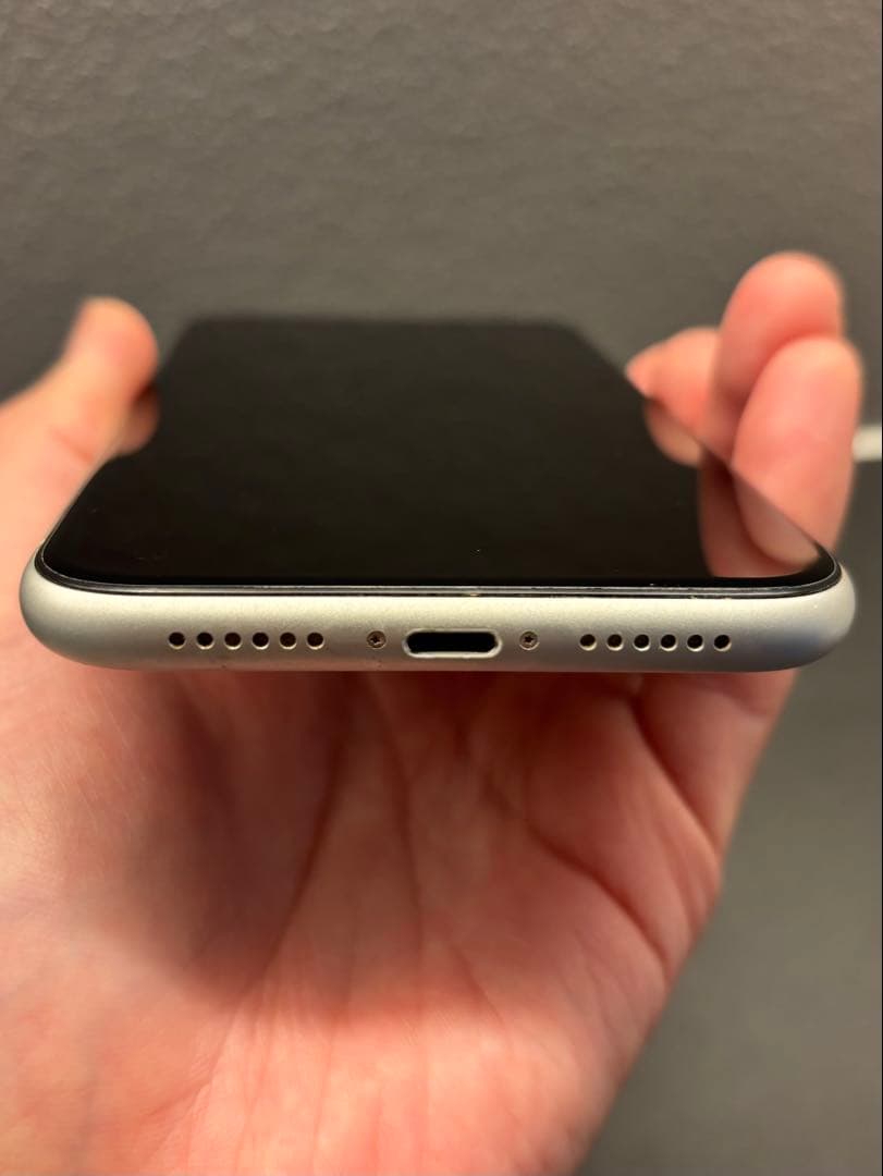 Apple iPhone XR ホワイト 128GB 本体