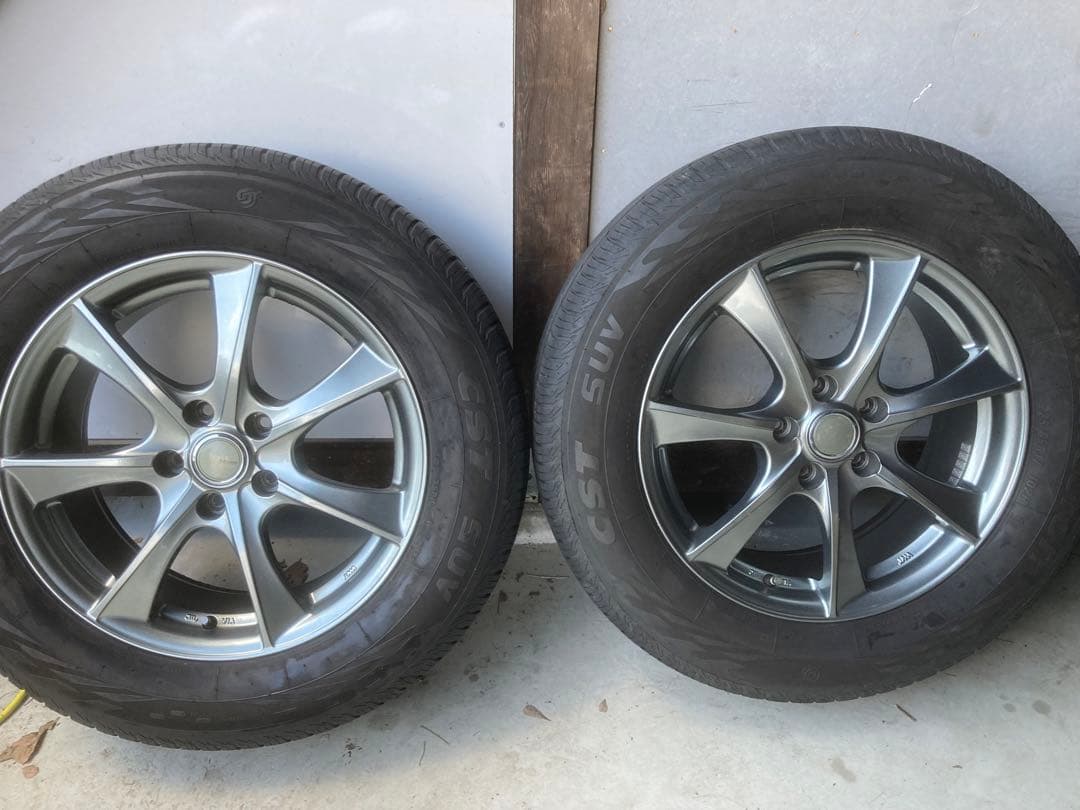 Sushiさん専用①タイヤ&ホイールほぼ新品！LEBEN 17インチ　225/