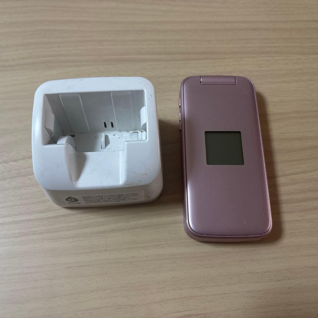 docomo F-01M ピンク 折りたたみ式 卓上フォルダー付き