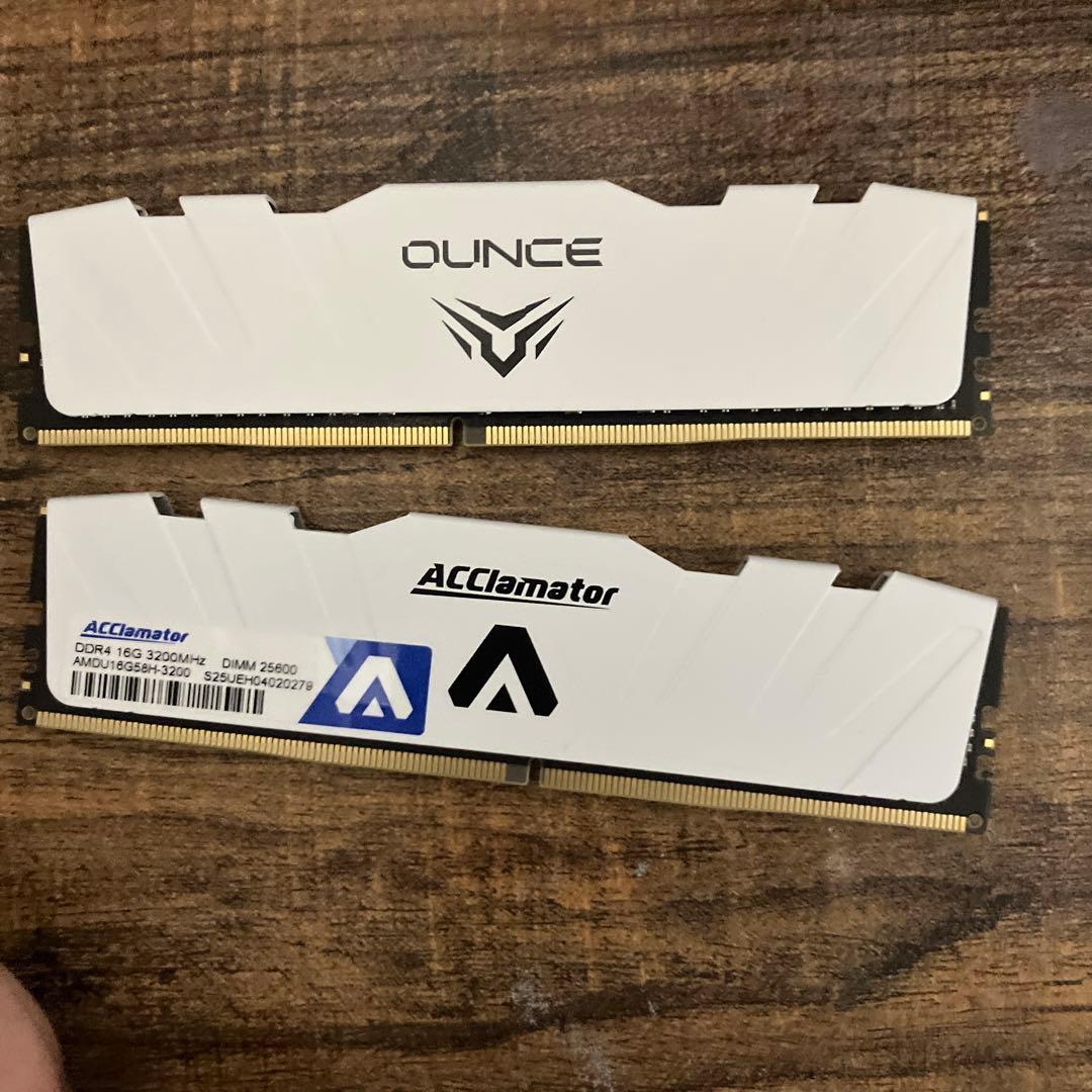 ACClamator DDR4 16gb 2枚　3200 メモリ　32gb