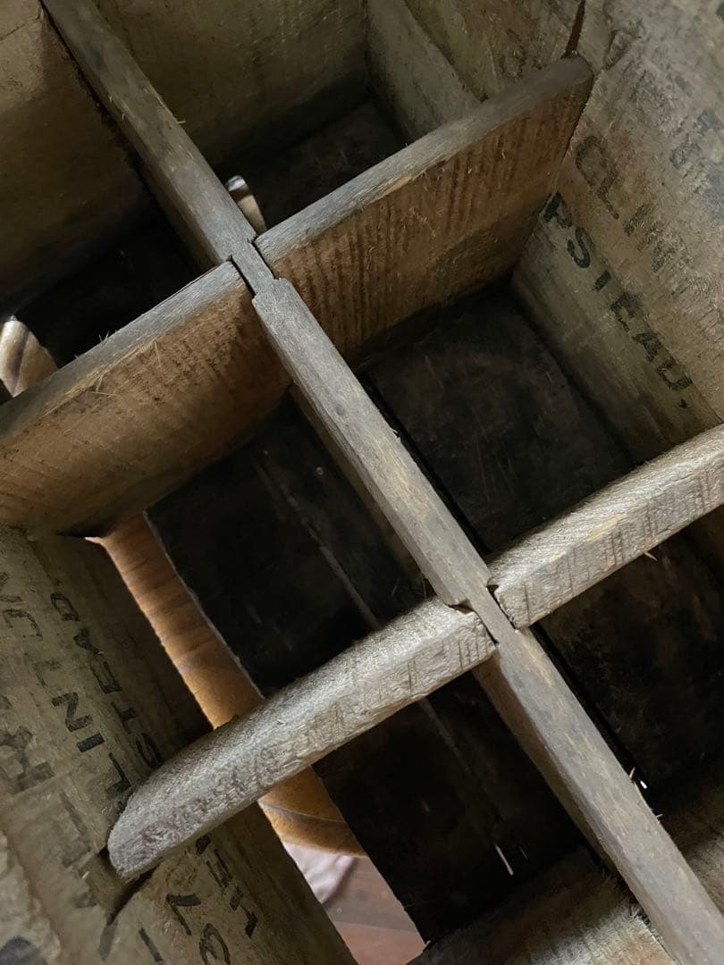 878仕切り付　木箱　ウッドボックス　箱　アメリカ　ボトルホルダー　レア