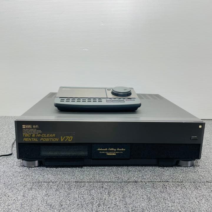TOSHIBA  VHS業務用ビデオデッキ　A-V70