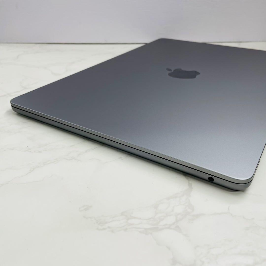 MacBook Air 15インチ M2 2023 16GB SSD 512GB