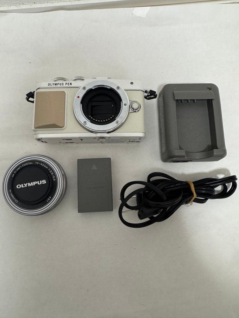 タ*吉様 デジカメOLYMPUS PEN Lite E-PL7 ジャンク品