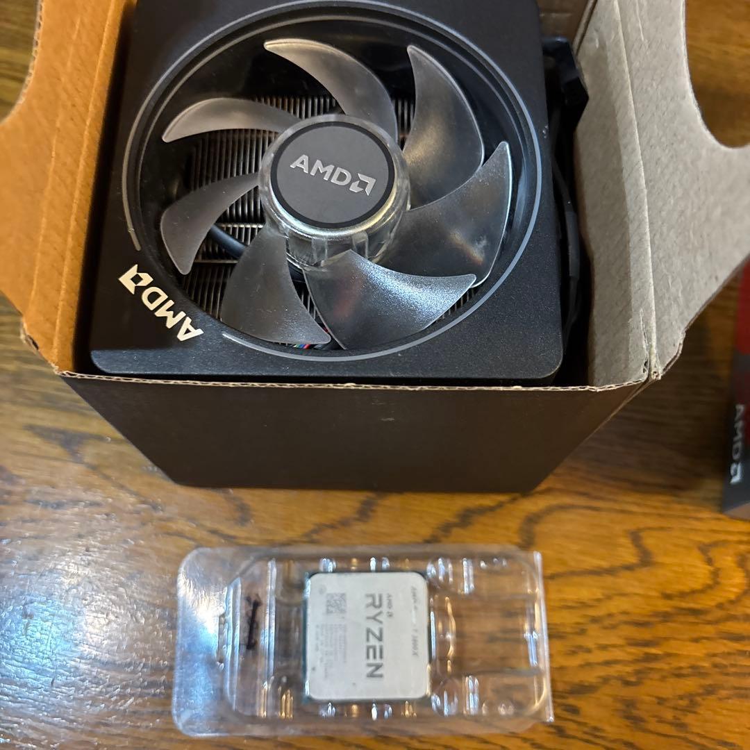 AMD Ryzen 7 3800X CPU 本体