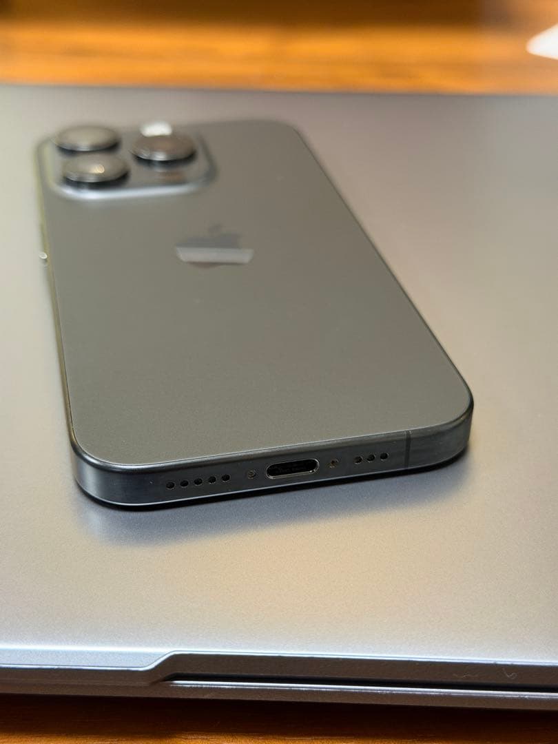 iPhone 15pro 1TB スペースブラック