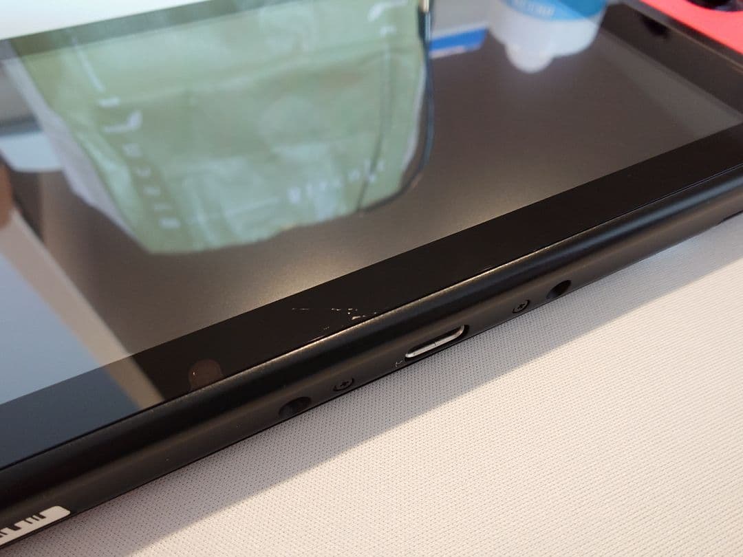 NintendoSwitch本体+Joy-Con充電グリップ+LANアダプター