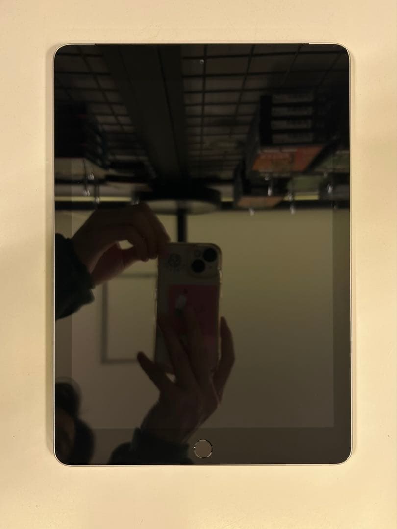 【中古】 iPad 6世代 32GB Wi-Fiモデル