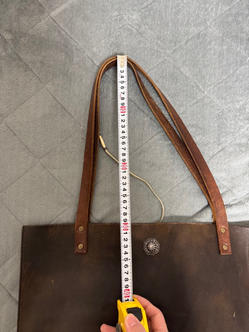 BrownBrown レザートートバッグ コンチョ付き