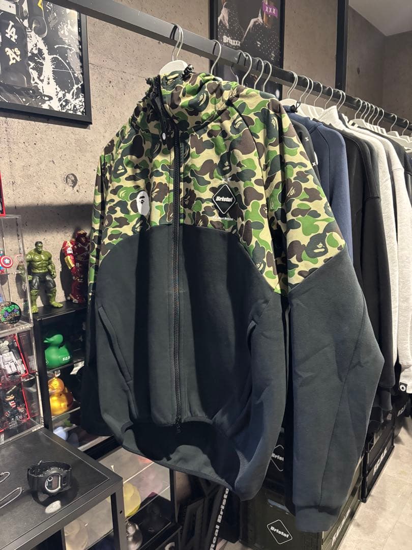 H*M様 FCRB BAPE ベンチレーションフーディー
