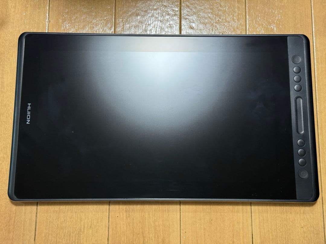HUION KAMVAS Pro16 液タブ